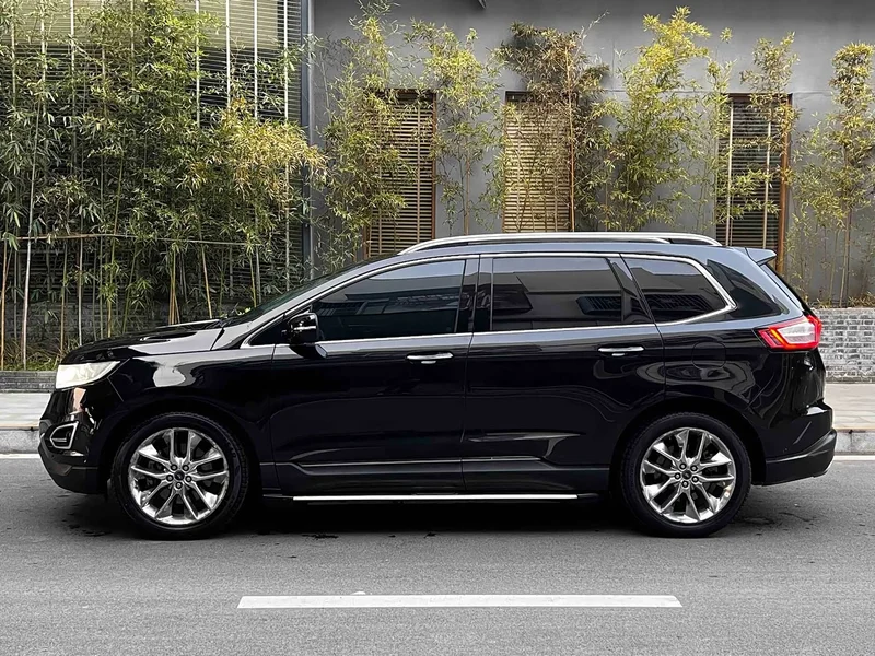 Ford Edge — фото 3