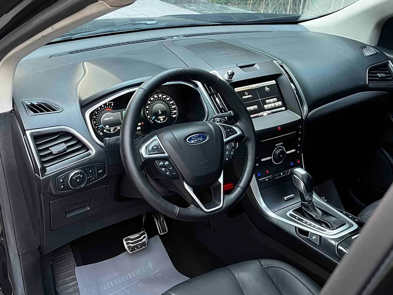 Ford Edge — фото 5