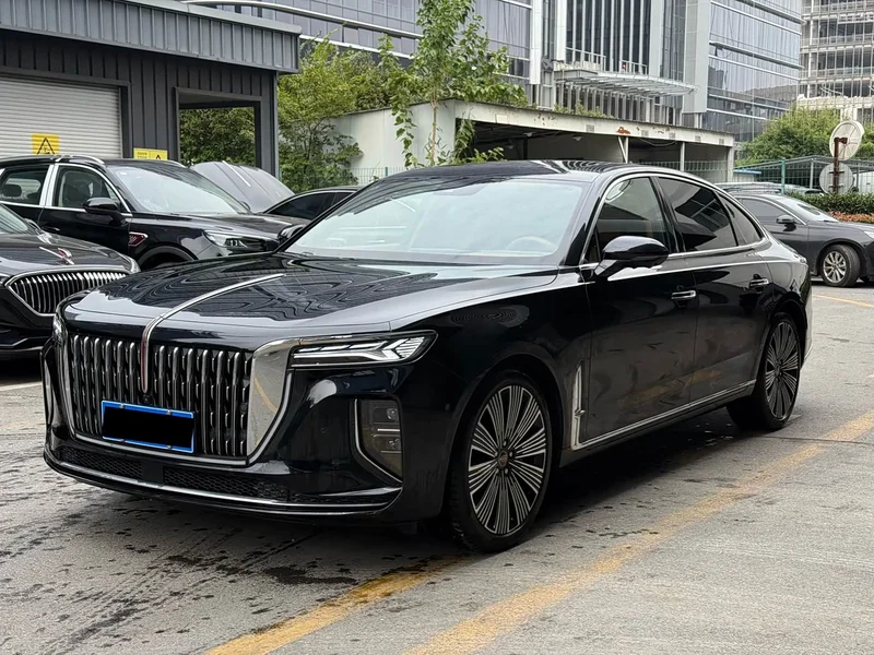 Hongqi H9 — фото 1