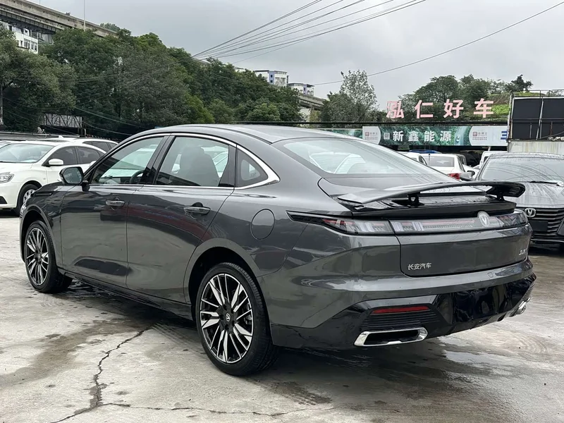 Changan Eado — фото 6