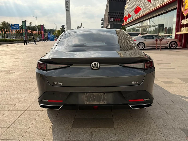 Changan Eado — фото 17