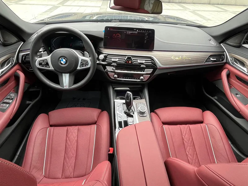 BMW 5-Series — фото 14