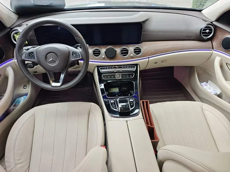 Mercedes-Benz E-Class — фото 10