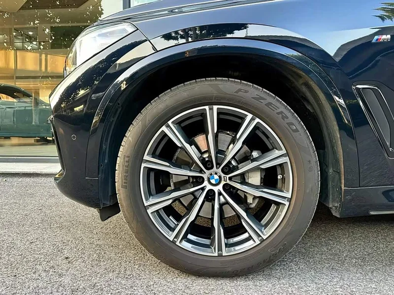 BMW X5 — фото 12