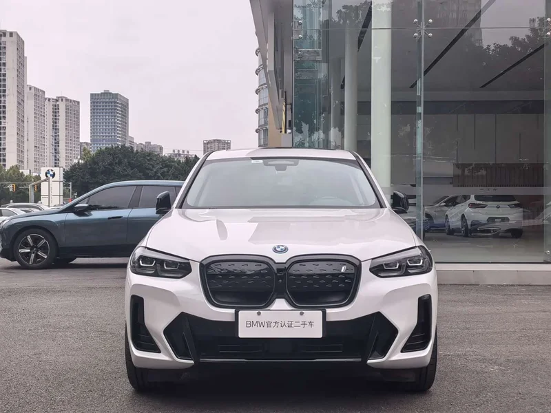 BMW iX3 — фото 2