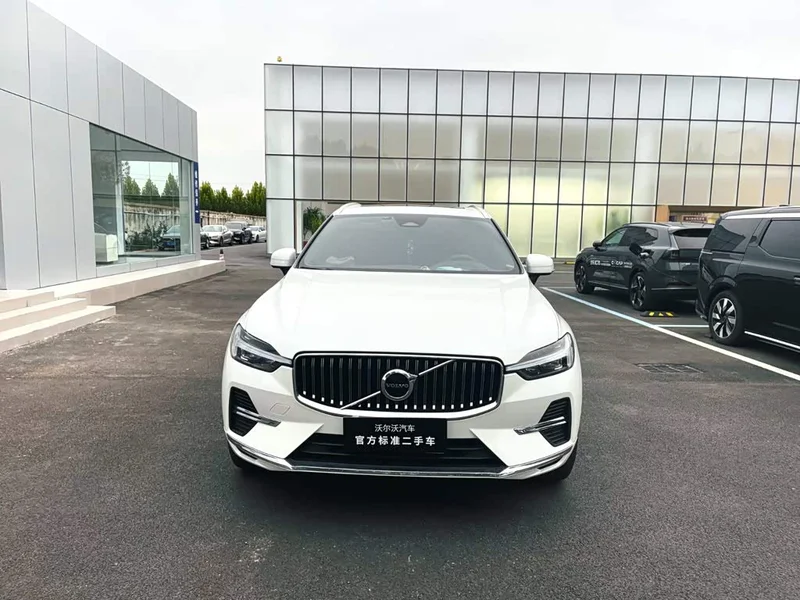 Volvo XC60 — фото 4