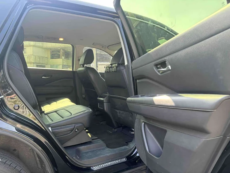 Nissan Pathfinder — фото 12