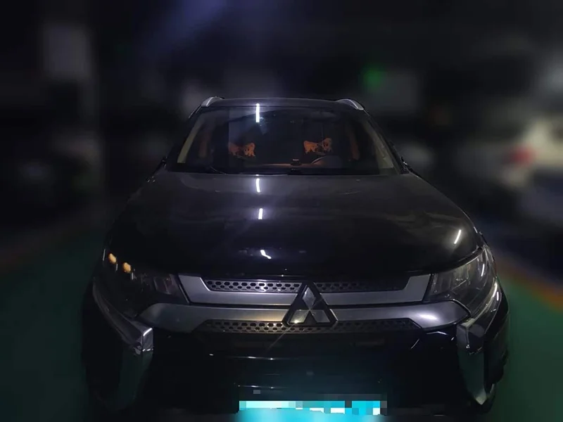 Mitsubishi Outlander — фото 2