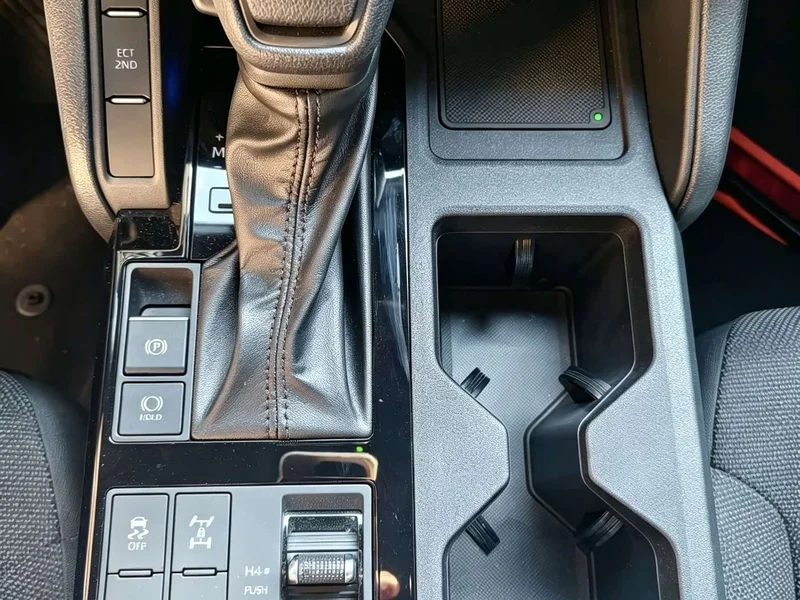 Toyota Prado — фото 18