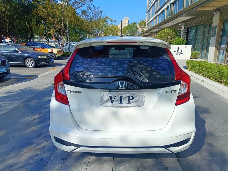 Honda Fit — фото 6