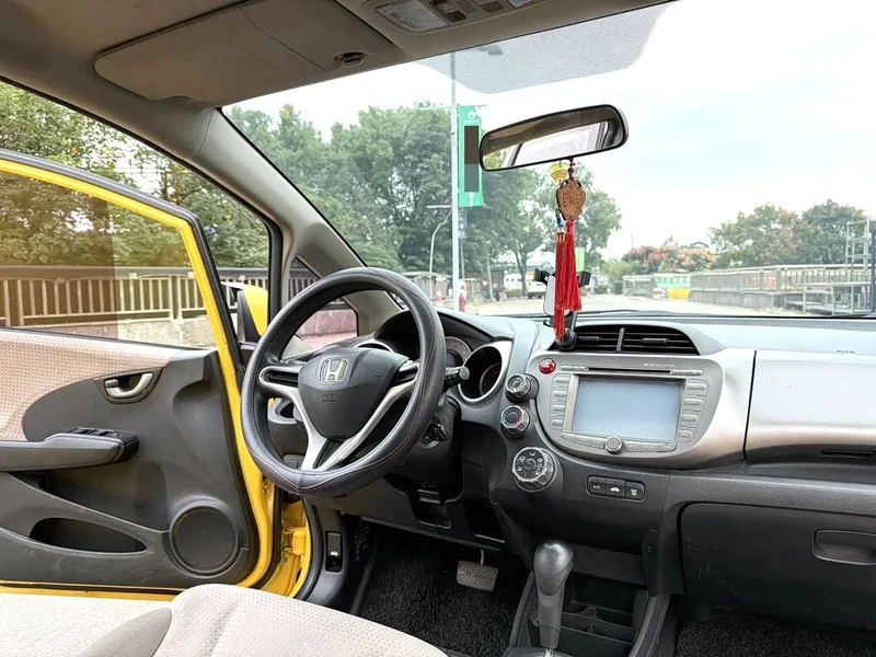 Honda Fit — фото 3