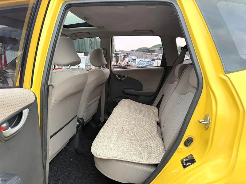 Honda Fit — фото 7