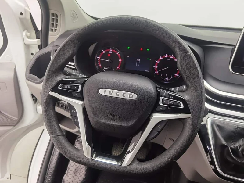 Iveco Juxing — фото 11