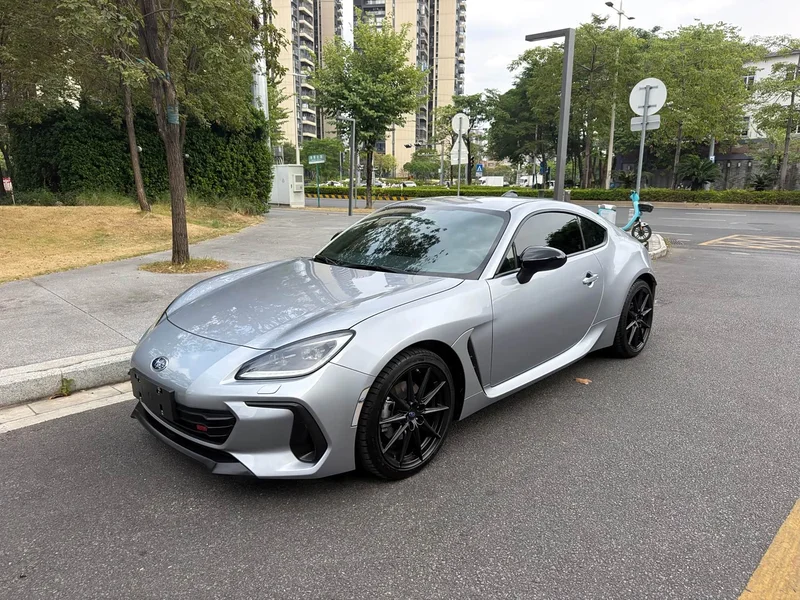 Subaru BRZ — фото 1
