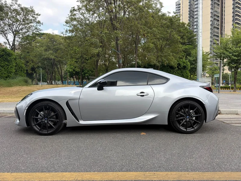 Subaru BRZ — фото 4
