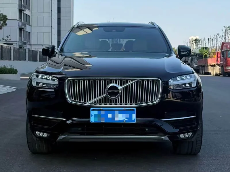 Volvo XC90 — фото 2