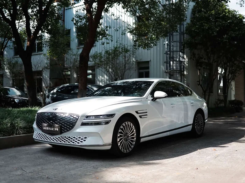 Genesis Electric G80 — фото 1