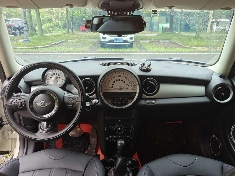 Mini Clubman — фото 11