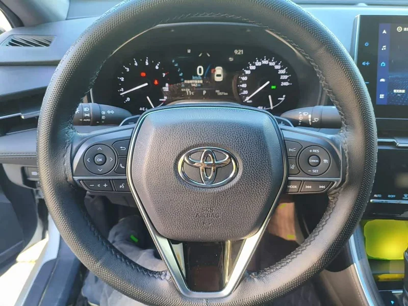 Toyota Avalon — фото 11