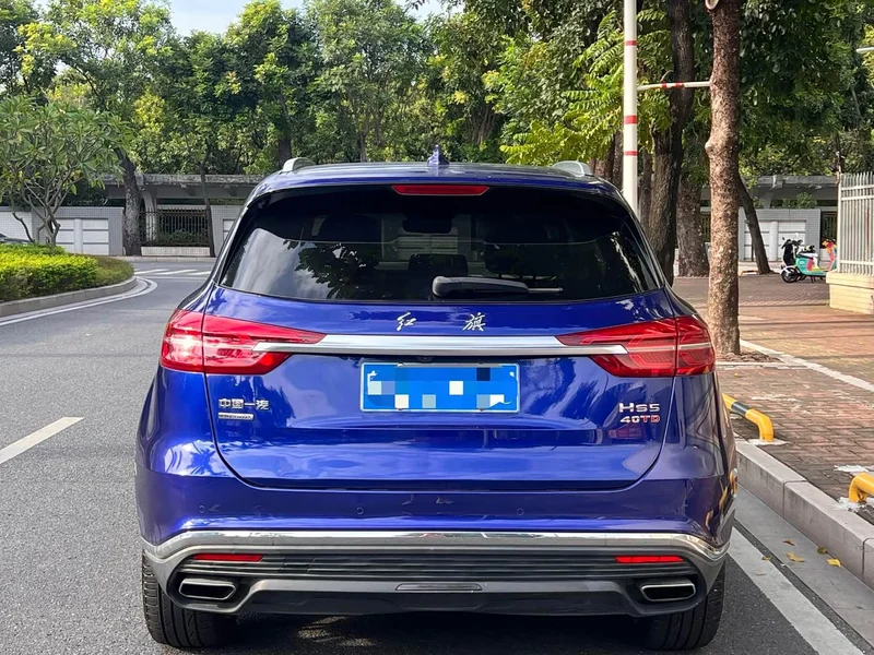 Hongqi HS5 — фото 12
