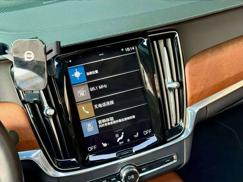 Volvo S90 — фото 9