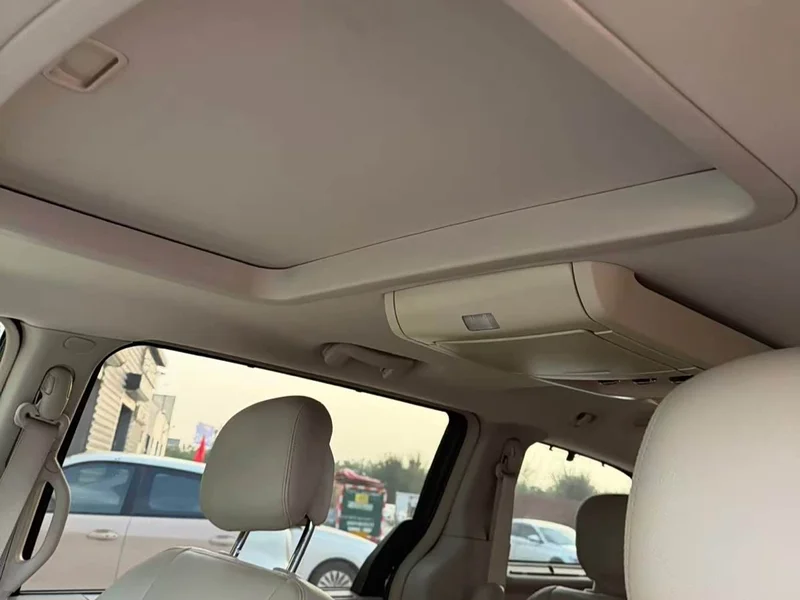 Jeep Grand Voyager (Imported) — фото 6