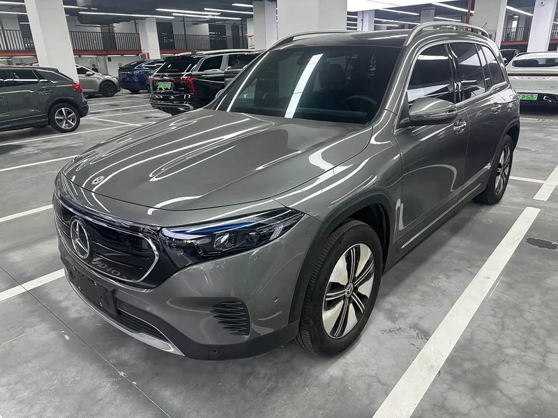 Mercedes-Benz EQB — фото 1