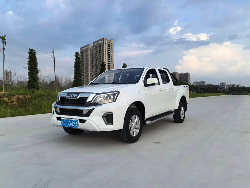 Isuzu RE-MAX Ruimai — фото 1