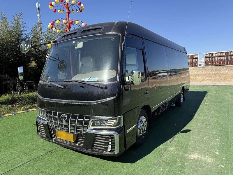 Toyota Coaster — фото 1