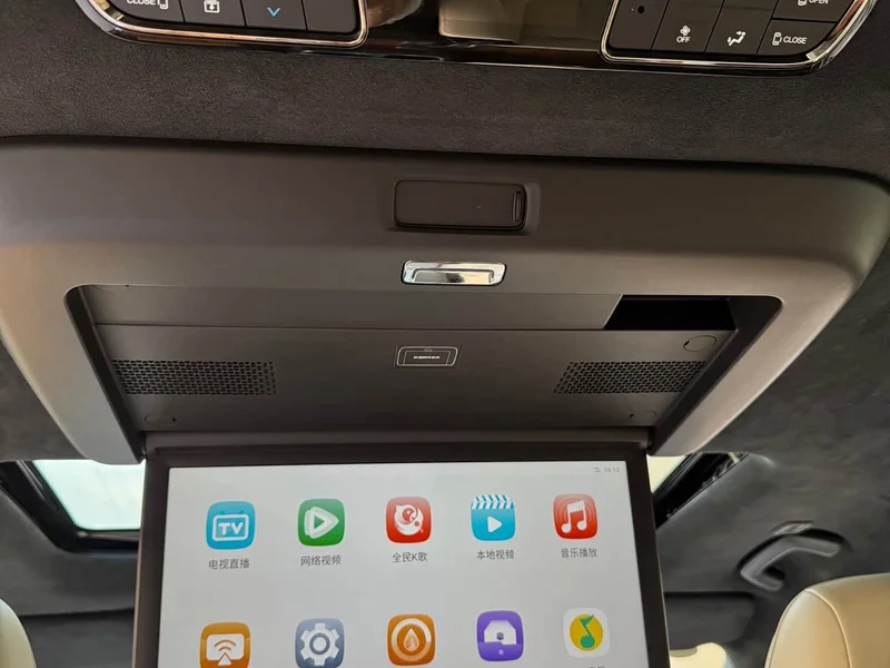 GAC Trumpchi M8 — фото 16