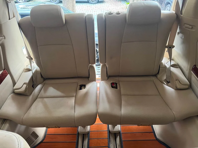 Toyota Alphard — фото 18