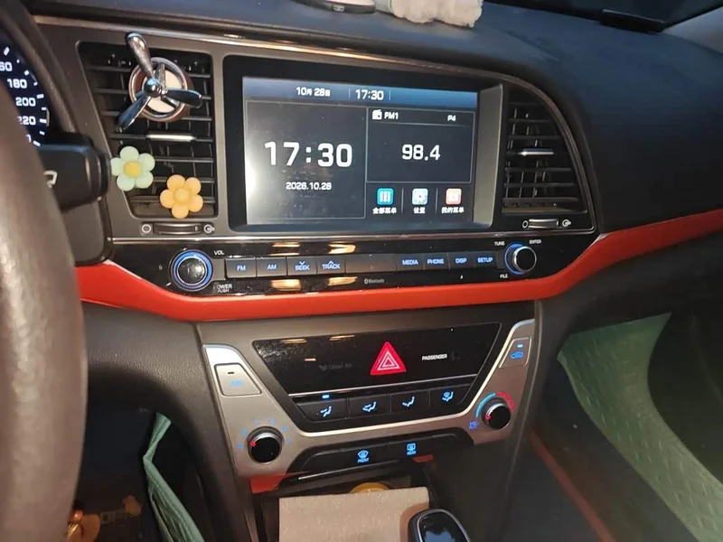 Hyundai Elantra Sport — фото 9
