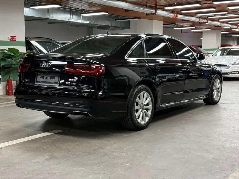 Audi A6L — фото 7