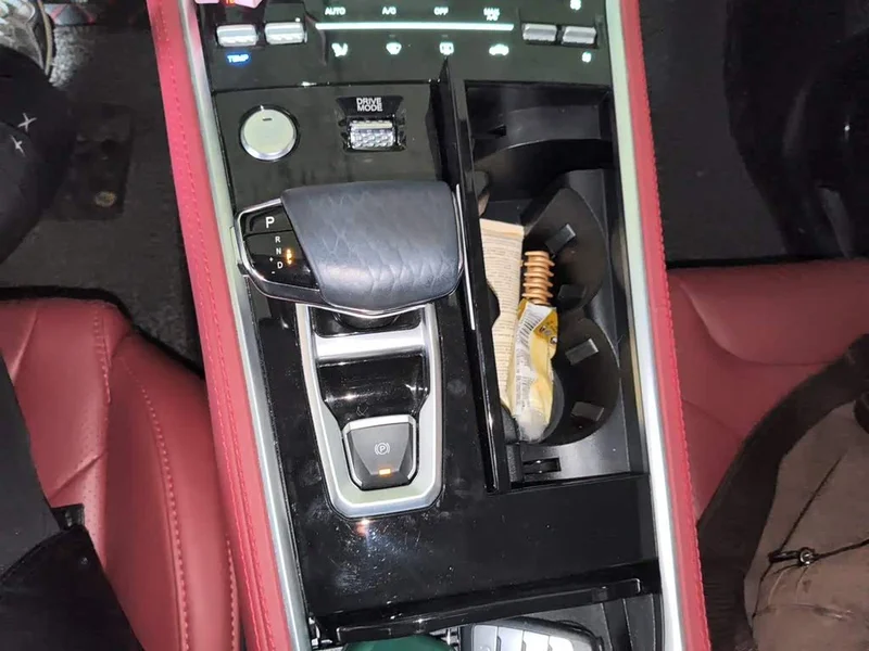 Changan CS85 COUPE — фото 10