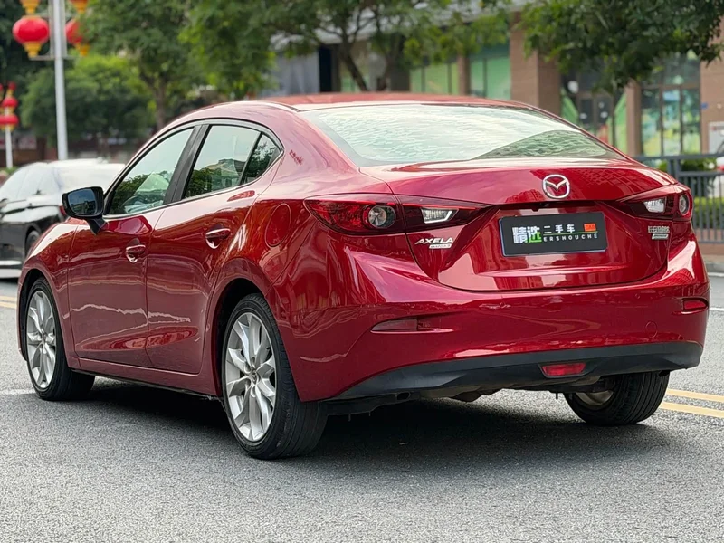Mazda 3 Axela — фото 15