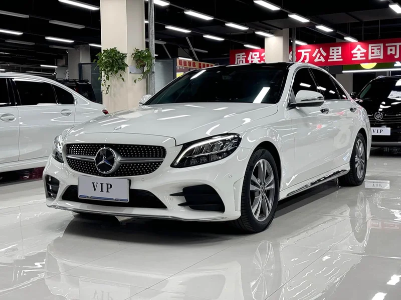Mercedes-Benz C-Class — фото 1