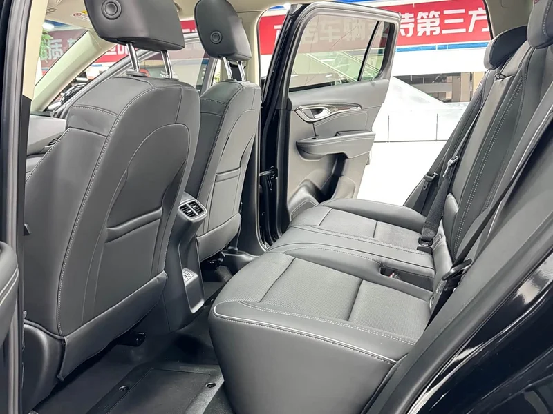 Buick Envision Plus — фото 18