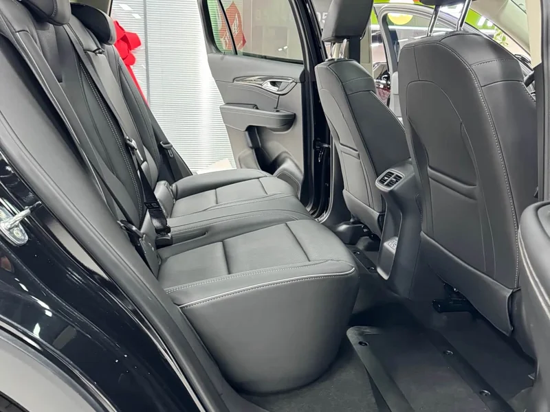 Buick Envision Plus — фото 19