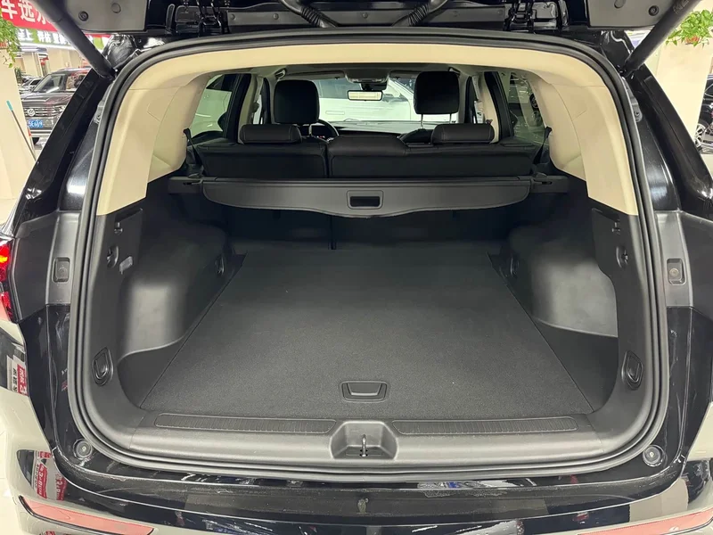 Buick Envision Plus — фото 21