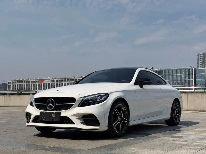 Mercedes-Benz C-Class — фото 1