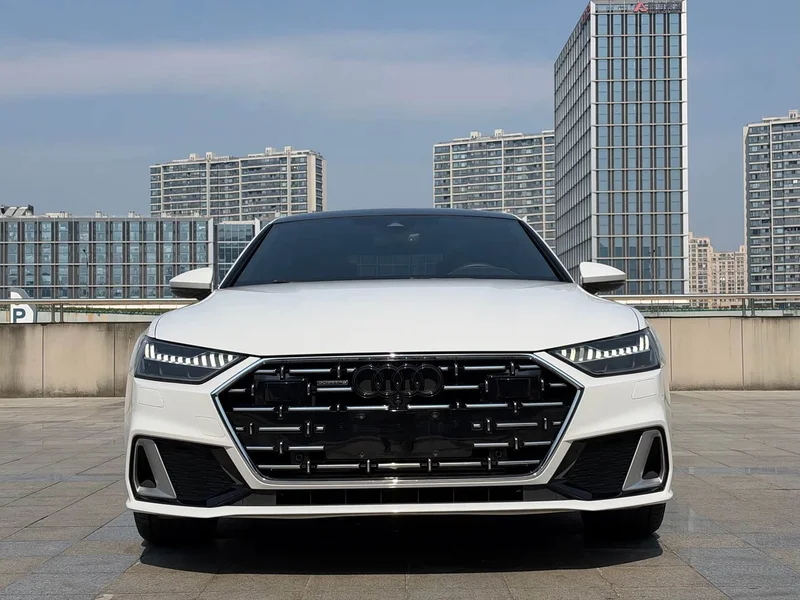 Audi A7L — фото 2
