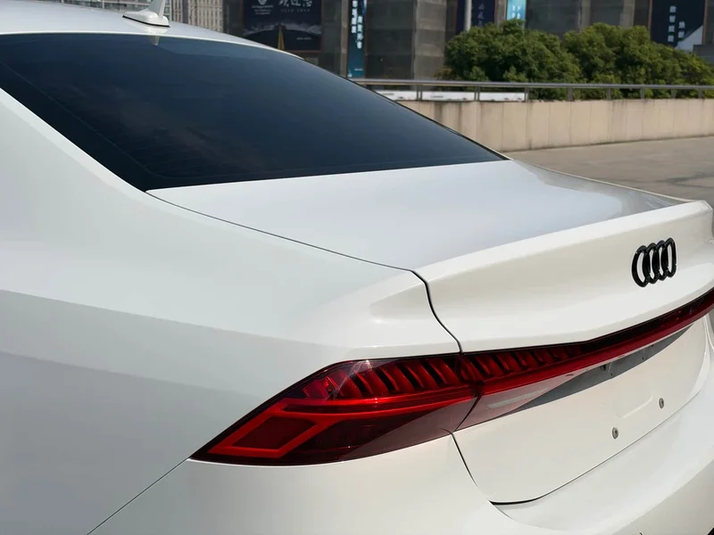 Audi A7L — фото 10