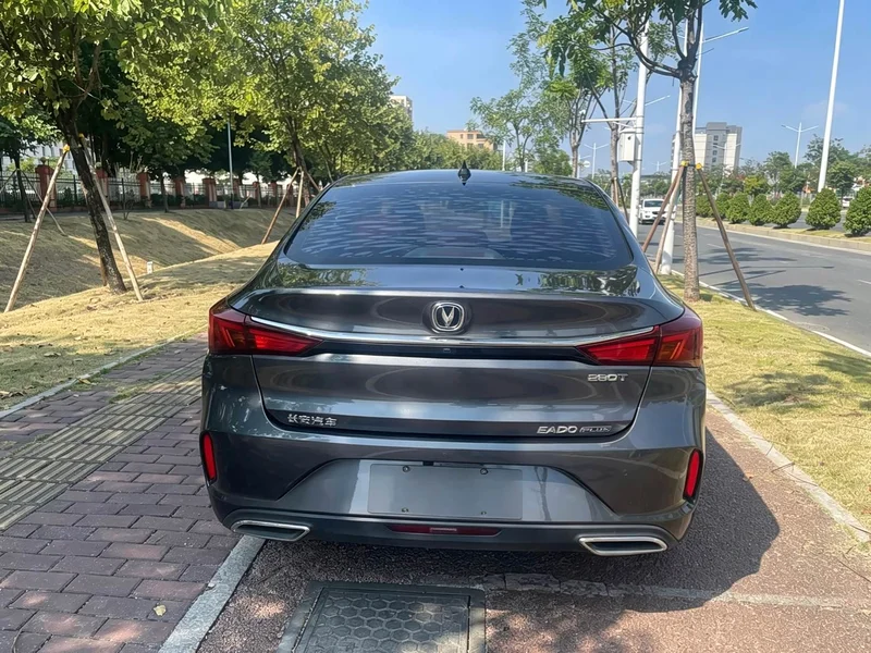 Changan Eado — фото 11