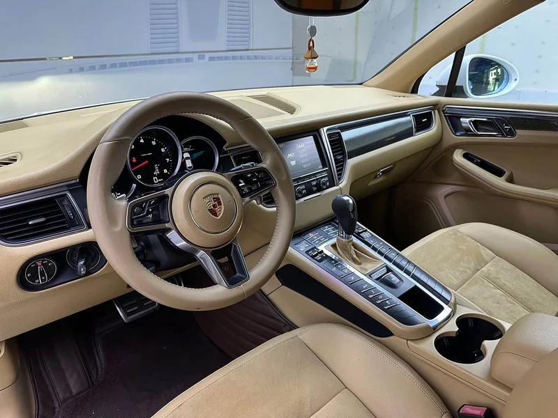 Porsche Macan — фото 10