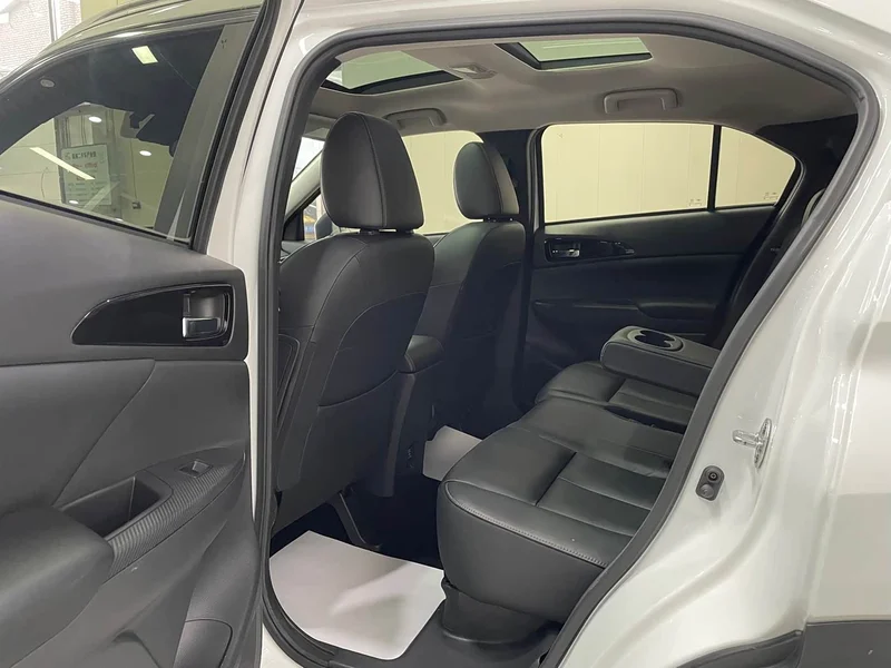 Mitsubishi Eclipse Cross — фото 16