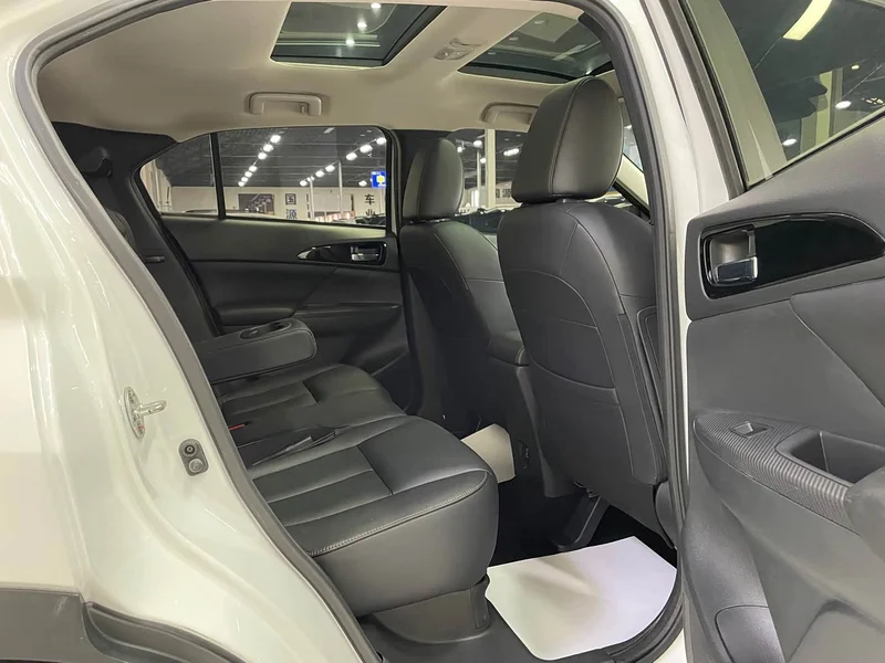 Mitsubishi Eclipse Cross — фото 18