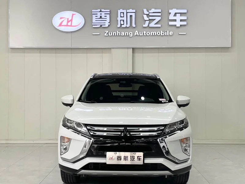 Mitsubishi Eclipse Cross — фото 2