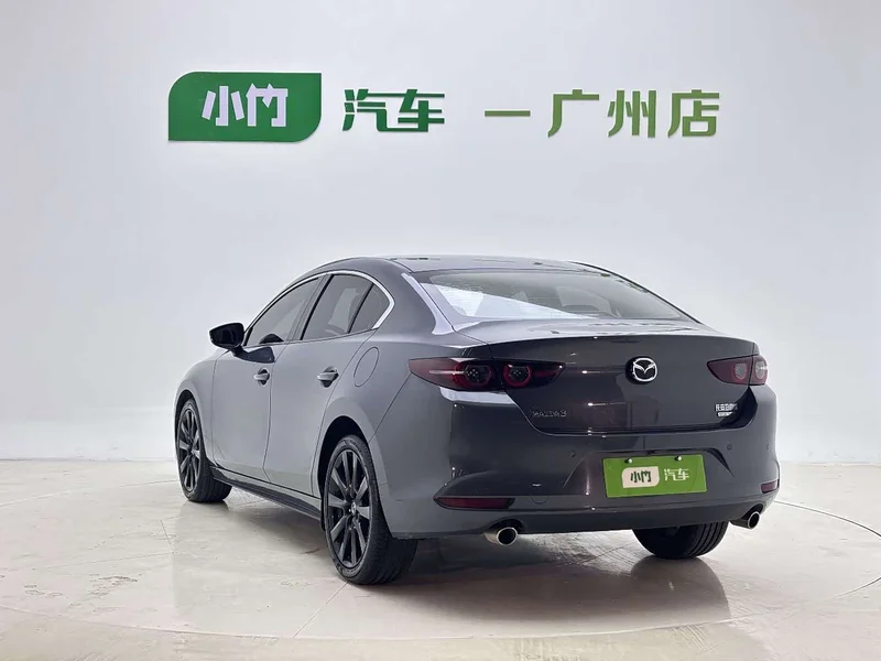 Mazda 3 Axela — фото 3