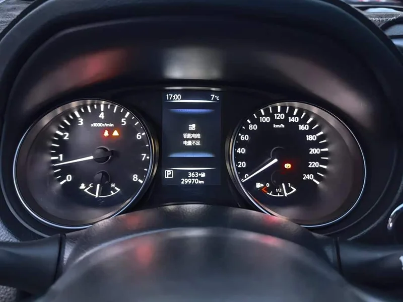 Nissan Qashqai — фото 14