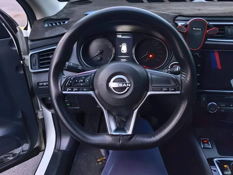 Nissan Qashqai — фото 15